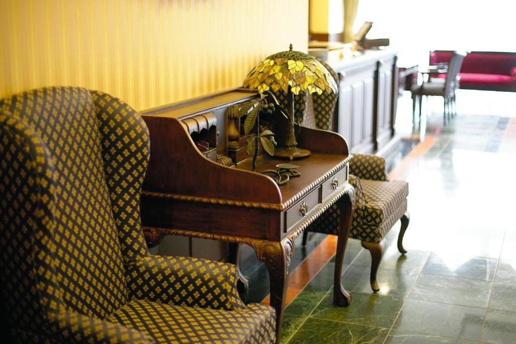 Old England Dogo Yamanote Hotel Macujama Kültér fotó